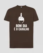 T-Shirt “Bom Dia É o Caralho” - Image 4